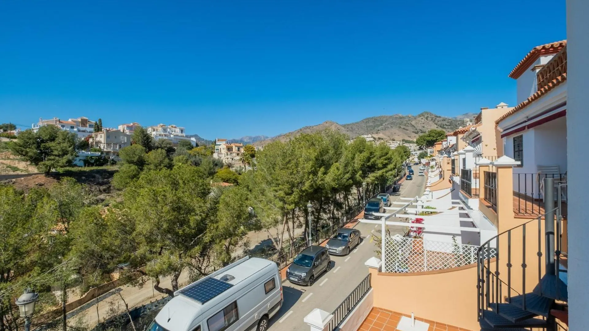 Aljamar 24 Comfortable House Near Burriana Beach Nerja Casa vacanze