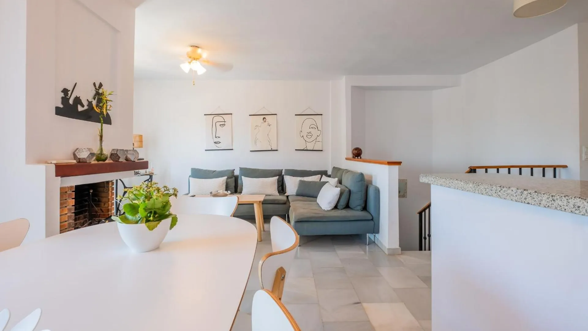 Casa vacanze Aljamar 24 Comfortable House Near Burriana Beach Nerja